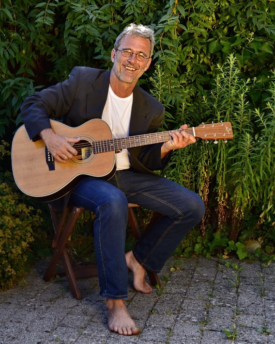 Gitarrenunterricht Christian Gömpel in Niederwalgern Gemeinde Weimar an der Lahn - Logo