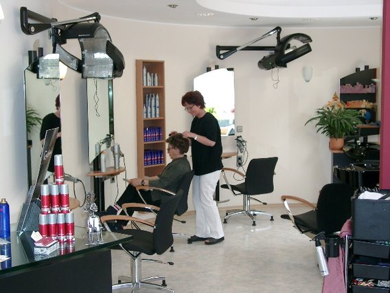 Haarstudio Konfetti Friseur in Liesenfeld Gemeinde Emmelshausen - Logo