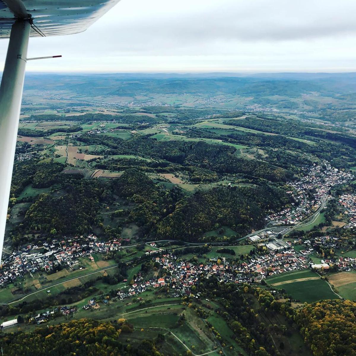 Rheinmainflug.de - Fliegen nach Wunsch in Flörsheim am Main - Logo