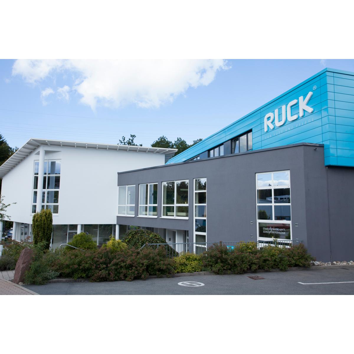 Hellmut Ruck GmbH in Neuenbürg in Württemberg - Logo