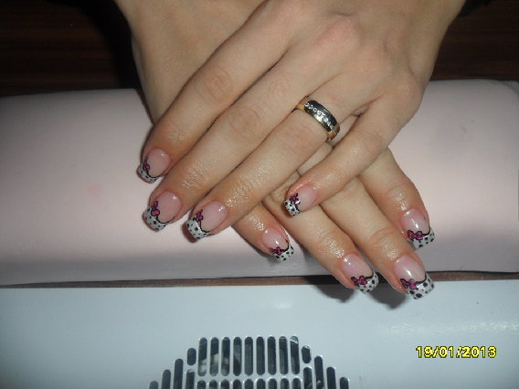 Glamour Gloss & Glitter Nagelstudio in Leipheim - Logo