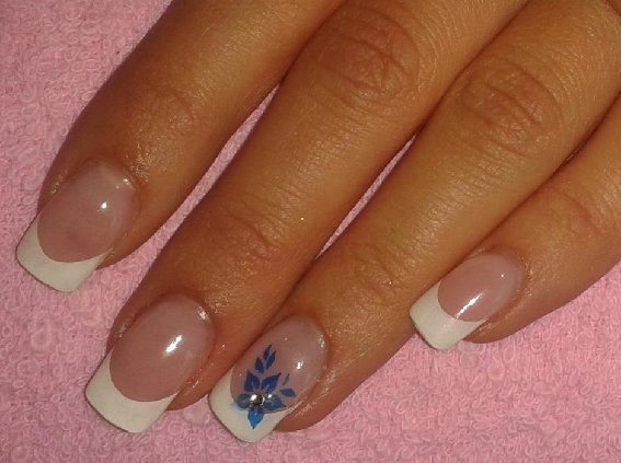 Nagelstudio Beautyful Whisper in Homburg an der Saar - Logo